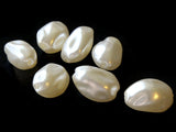 7 20mm White Baroque Oval Pearl Beads Vintage Cultura Pearls Made in Japan Faux Plastic Pearl Coin Bead Jewelry Making Beads for Stringing