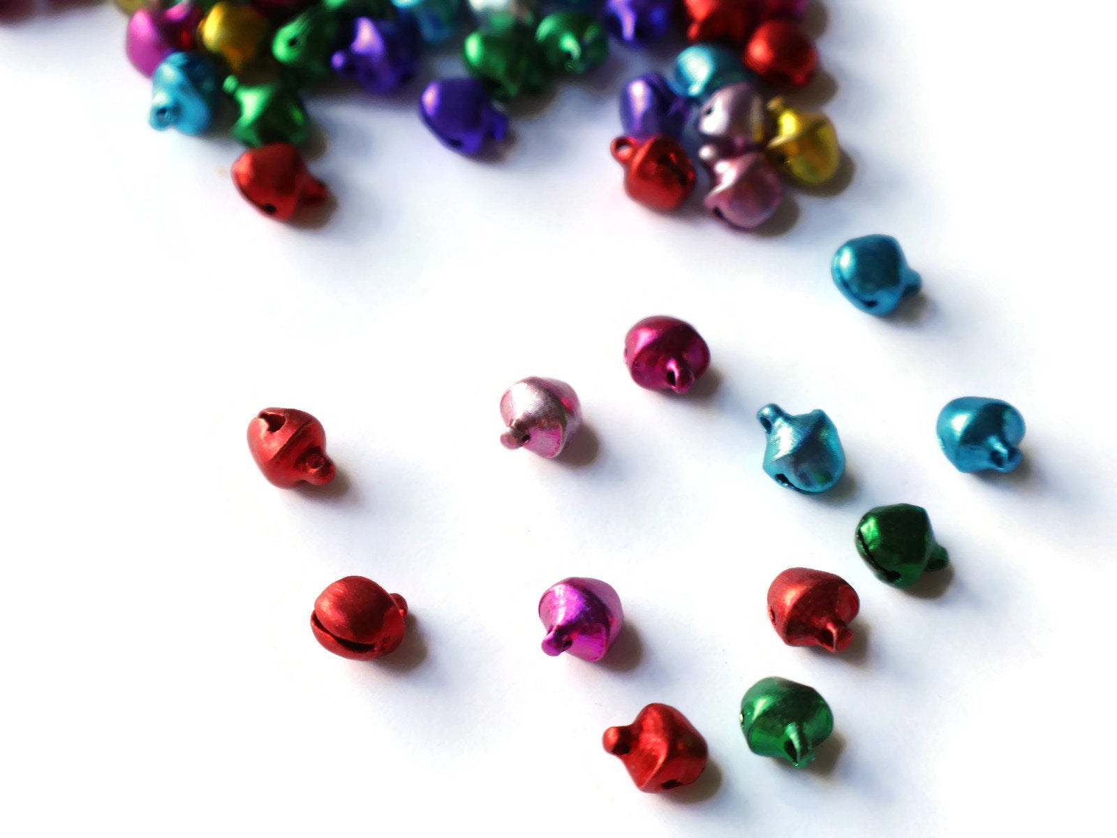 Package of 400 Ultra Tiny 5mm Assorted Color Aluminum Jingle Bells