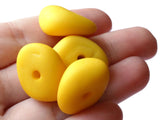 24mm Yellow Nugget Beads Vintage Lucite Beads New Old Stock Beads Jewelry Making Beading Supplies Loose Beads Smileyboy