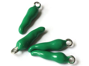 20mm Green Chili Pepper Charms Food Beads Small Enamel Charms Jewelry Making Beading Supplies Hot Pepper Charms, Vegetable Charm Smileyboy