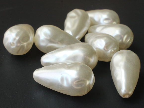 10 26mm White Teardrop Pearl Beads Vintage Cultura Pearls Made in Japan Faux Plastic Pearl Bead Jewelry Making Beads for Stringing