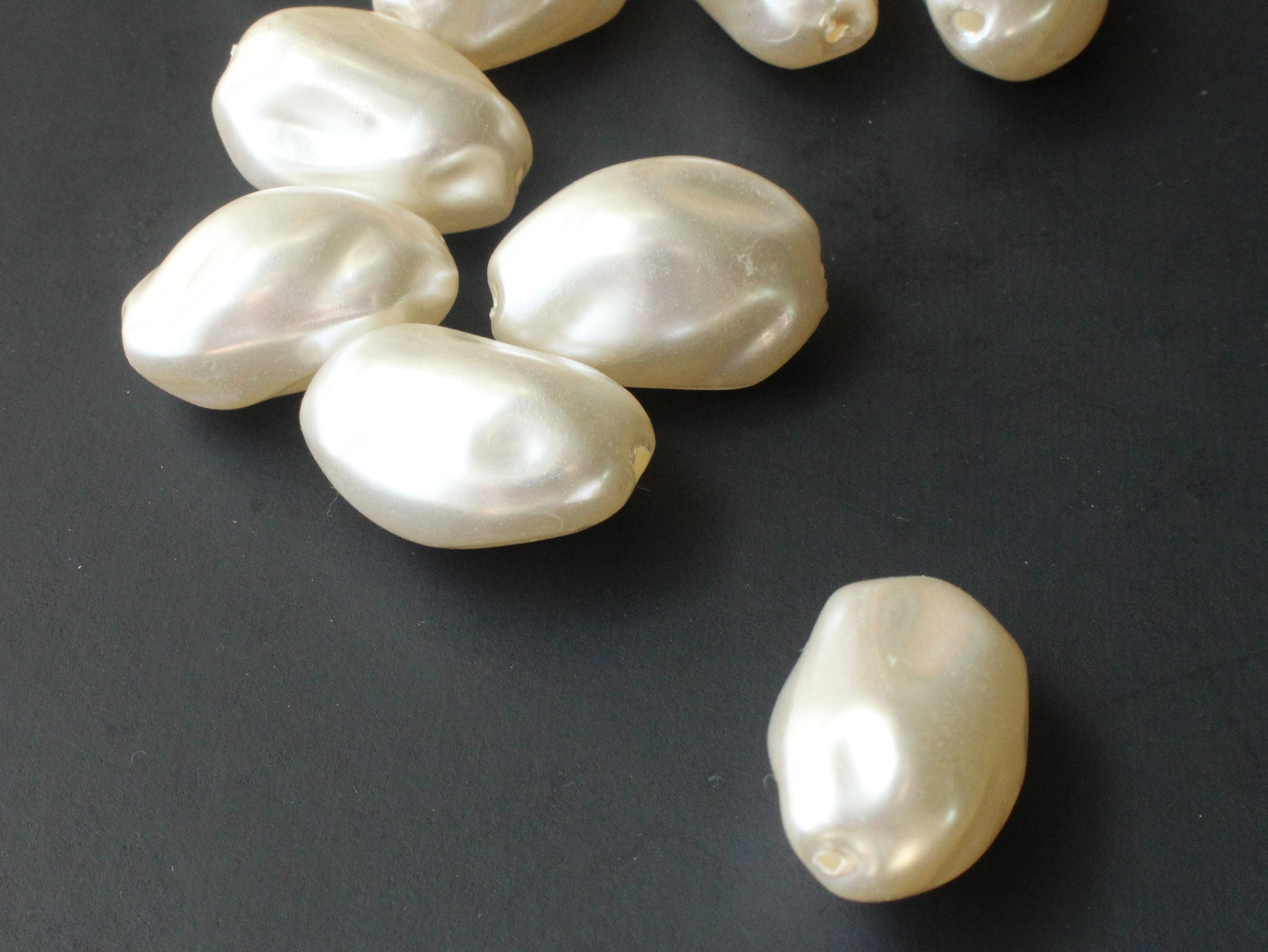 14-16mm Large Baroque Pearls, Natural White Pearls, Near Round Shape Pearl  Beads ,for Jewelry, Pearls, Single Piece PB1088