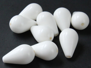 19mm White Teardrop Beads Vintage Plastic Bead Focal Beads Feature Beads Loose Beads Lightweight Beads Jewelry Making Beading Supplies