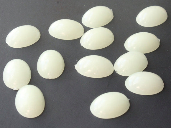 Light Yellow Cabochons Vintage Lucite Cabochons Oval Cabochons Flat Back Cabochons Tiles Jewelry Making Supplies Plastic Tiles Smileyboy