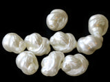 9 20mm White Oval Knot Pearl Beads Vintage Cultura Pearls Made in Japan Faux Plastic Pearl Jewelry Making Beads for Stringing