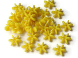 30 18mm Vintage Star Flake Beads Yellow Plastic Beads Jewelry Making Beading Supplies West German Beads