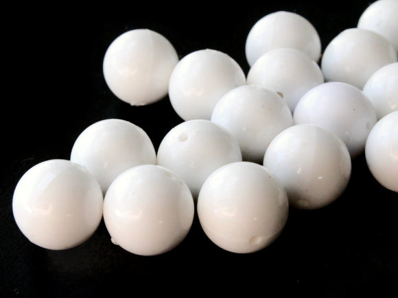 14 14mm White Plastic Beads Vintage Plastic Beads Round Beads Loose Beads Jewelry Making Beading Supplies Lightweight Beads Ball Beads