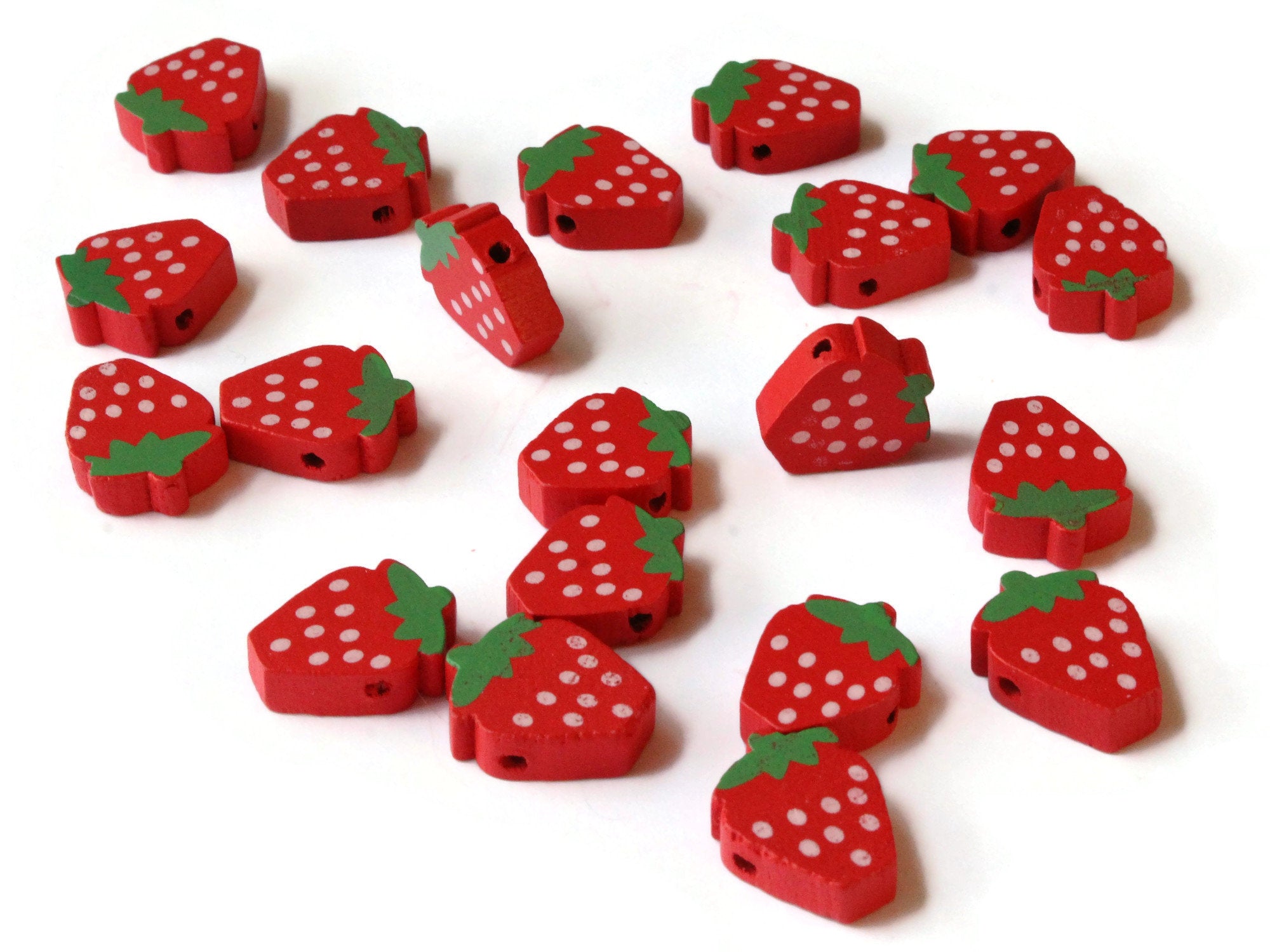 20 18mm Red Wooden Strawberry Beads – Smileyboy Beads