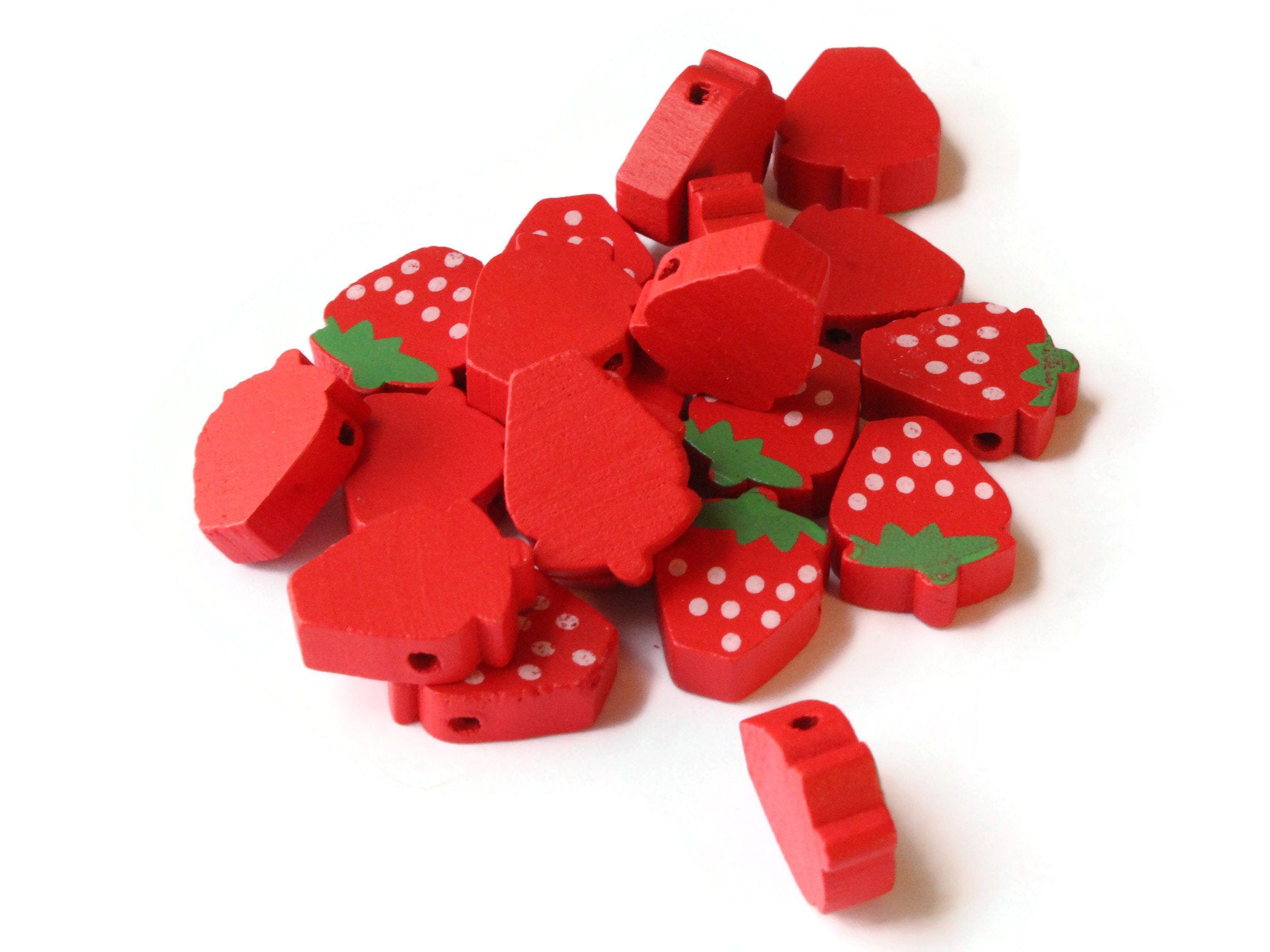KitBeads 20pcs 20mm Acrylic Strawberry Beads Transparent AB Plated Fruit  Beads Kawaii Food Iridescent Strawberry Beads for Jewelry Making Bulk