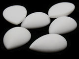 6 25mm Matte White Teardrop Cabochons Flat Back Cabochons Vintage Lucite Cabochons Plastic Cabochons Jewelry Making Crafting Supplies