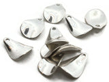 10 22mm Silver Curved Pear Teardrop Beads Vintage Silver Plated Plastic Beads Jewelry Making Beading Supplies Shiny Metal Focal Beads