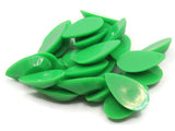 25 20mm Faceted Teardrop Cabochons Opaque Green Cabochons Vintage West Germany Plastic Cabochons Jewelry Making Beading Supplies