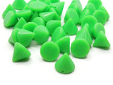 40 12mm Green Spike Beads Plastic Cone Beads New Old Stock Loose Acrylic Beads Jewelry Making Beading Supplies Triangle Beads to String