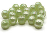 19 14mm Beads Large Round Shiny Green Vintage Plastic Ball Beads to String Gumball Beads New Old Stock Beads Jewelry Making Beading Supplies