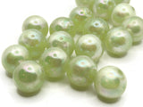 19 14mm Beads Large Round Shiny Green Vintage Plastic Ball Beads to String Gumball Beads New Old Stock Beads Jewelry Making Beading Supplies