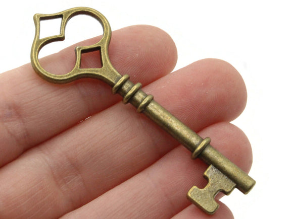 4 60mm Antique Bronze Point Top Key Charms  Metal Skeleton Keys Pendants Beads Jewelry Making Beading Supplies