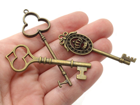 4 Mixed Antique Bronze Key Charms Metal Skeleton Keys Pendants Beads Jewelry Making Beading Supplies