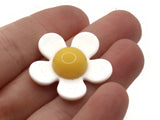 8 27mm Flower Beads White and Yellow Daisy Plant Beads Large Plastic Beads Acrylic Beads to String Jewelry Making Beading Supplies