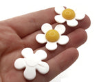 8 27mm Flower Beads White and Yellow Daisy Plant Beads Large Plastic Beads Acrylic Beads to String Jewelry Making Beading Supplies
