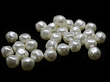 30 12mm White Round Nugget Pearl Beads Vintage Cultura Pearls Made in Japan Faux Plastic Pearl Bead Jewelry Making Beads for Stringing